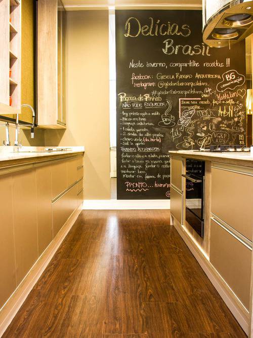 Piso vinílico para cozinha? Inspire-se com 6 ambientes lindos